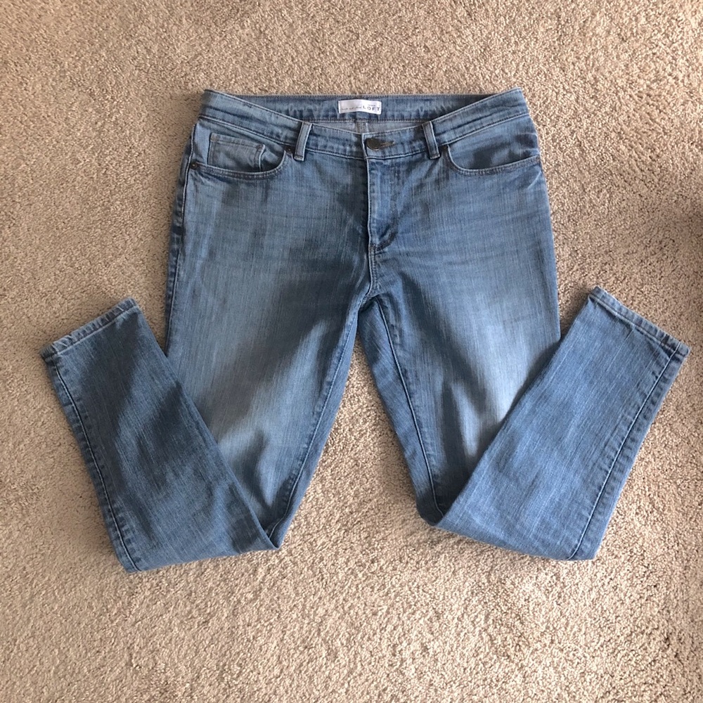 LOFT Petite Relaxed skinny Jean medium wash 28/6